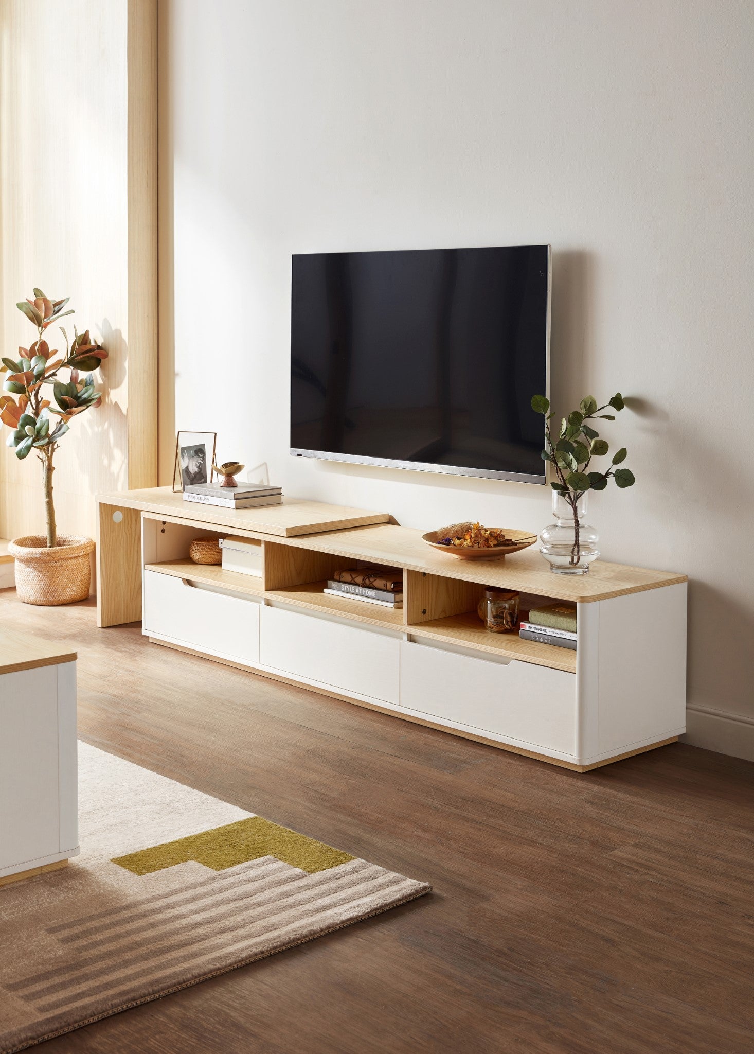 Westley Extendable 72-108" Media Unit