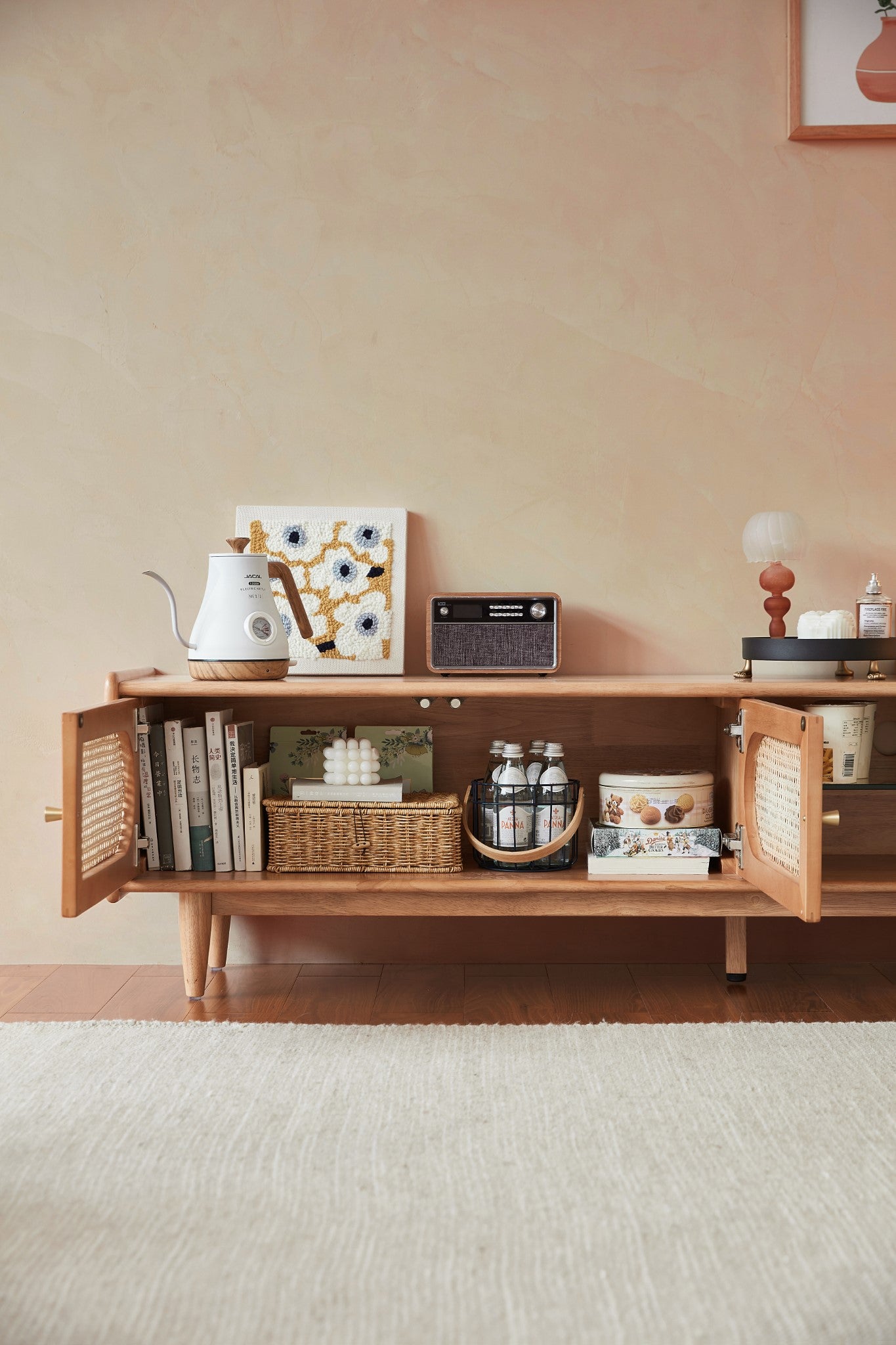 Lennon Media Unit