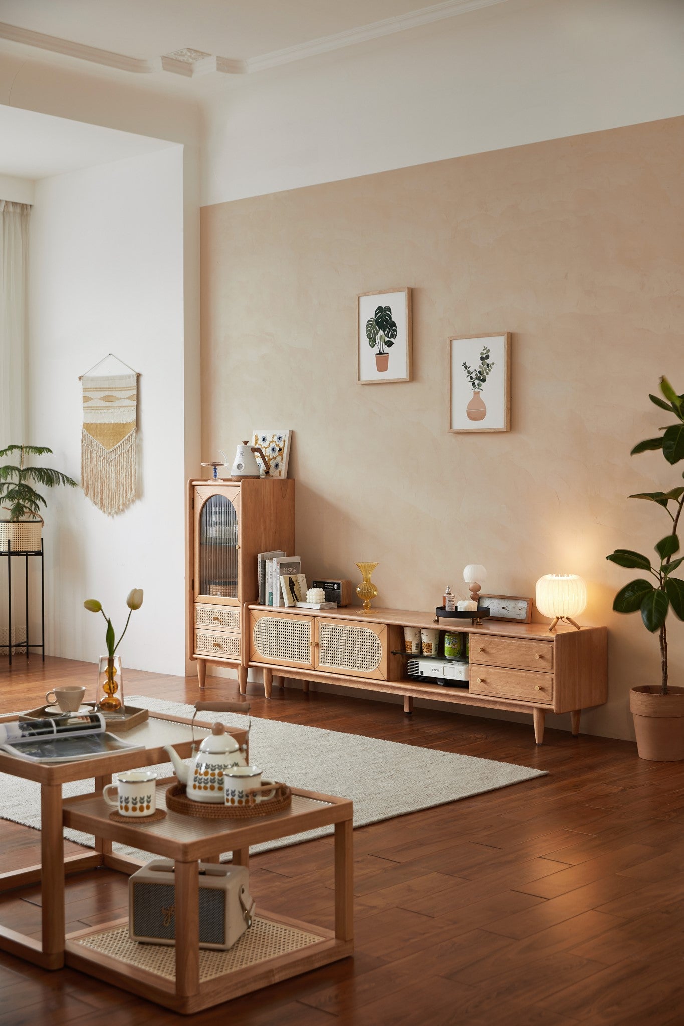 Lennon Media Unit