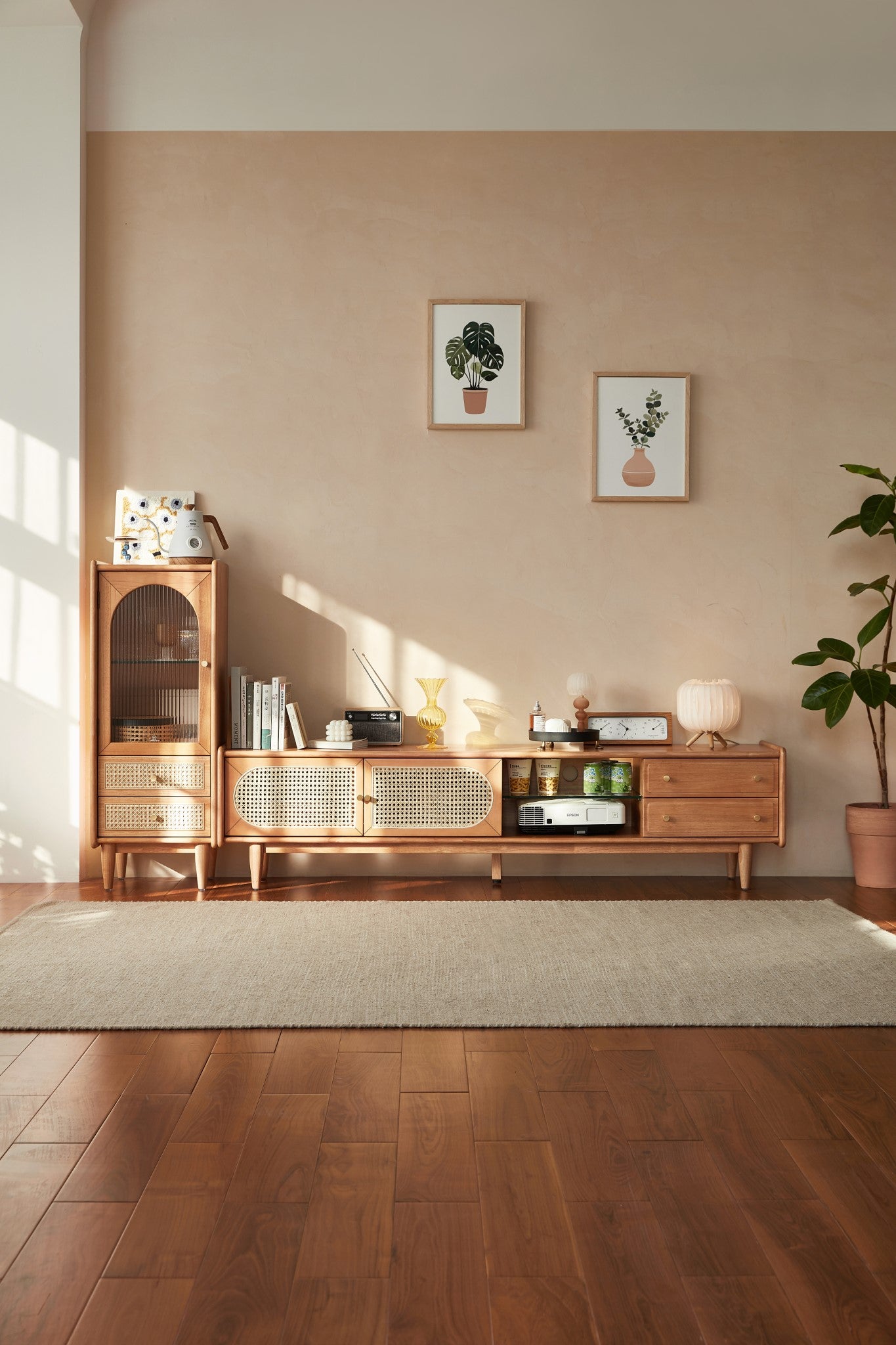 Lennon Media Unit