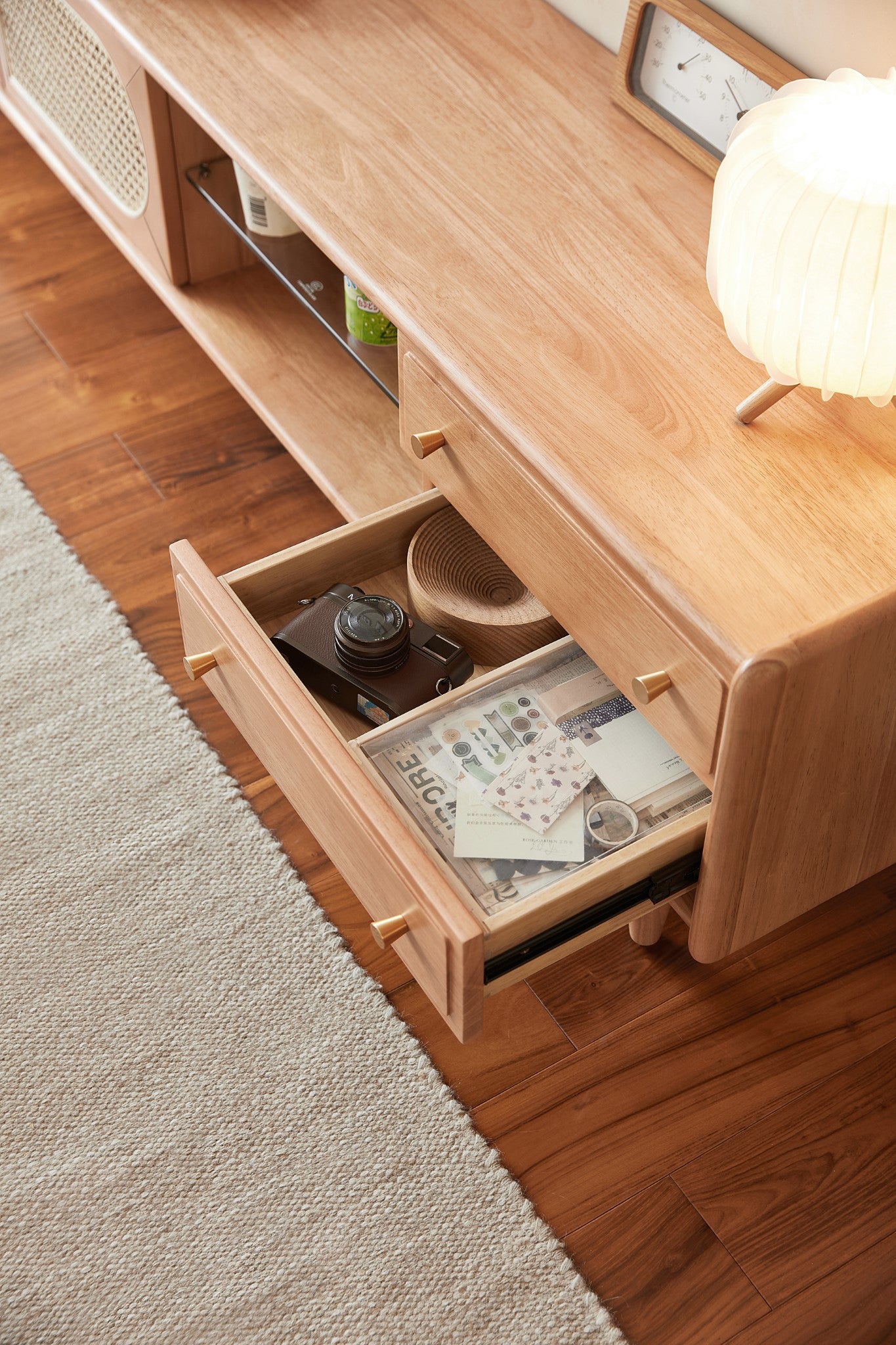 Lennon Media Unit
