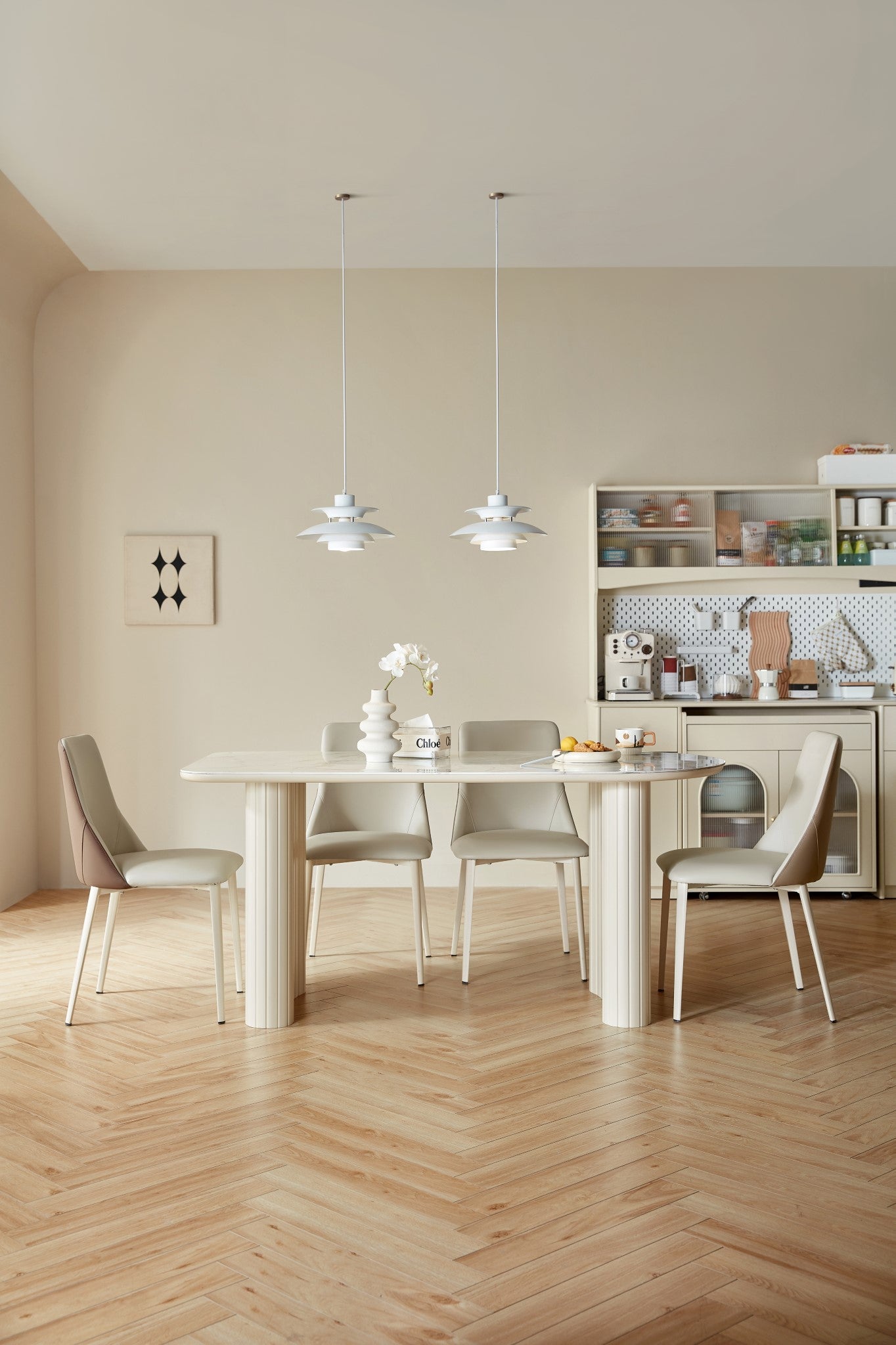 Syntra Dining Table