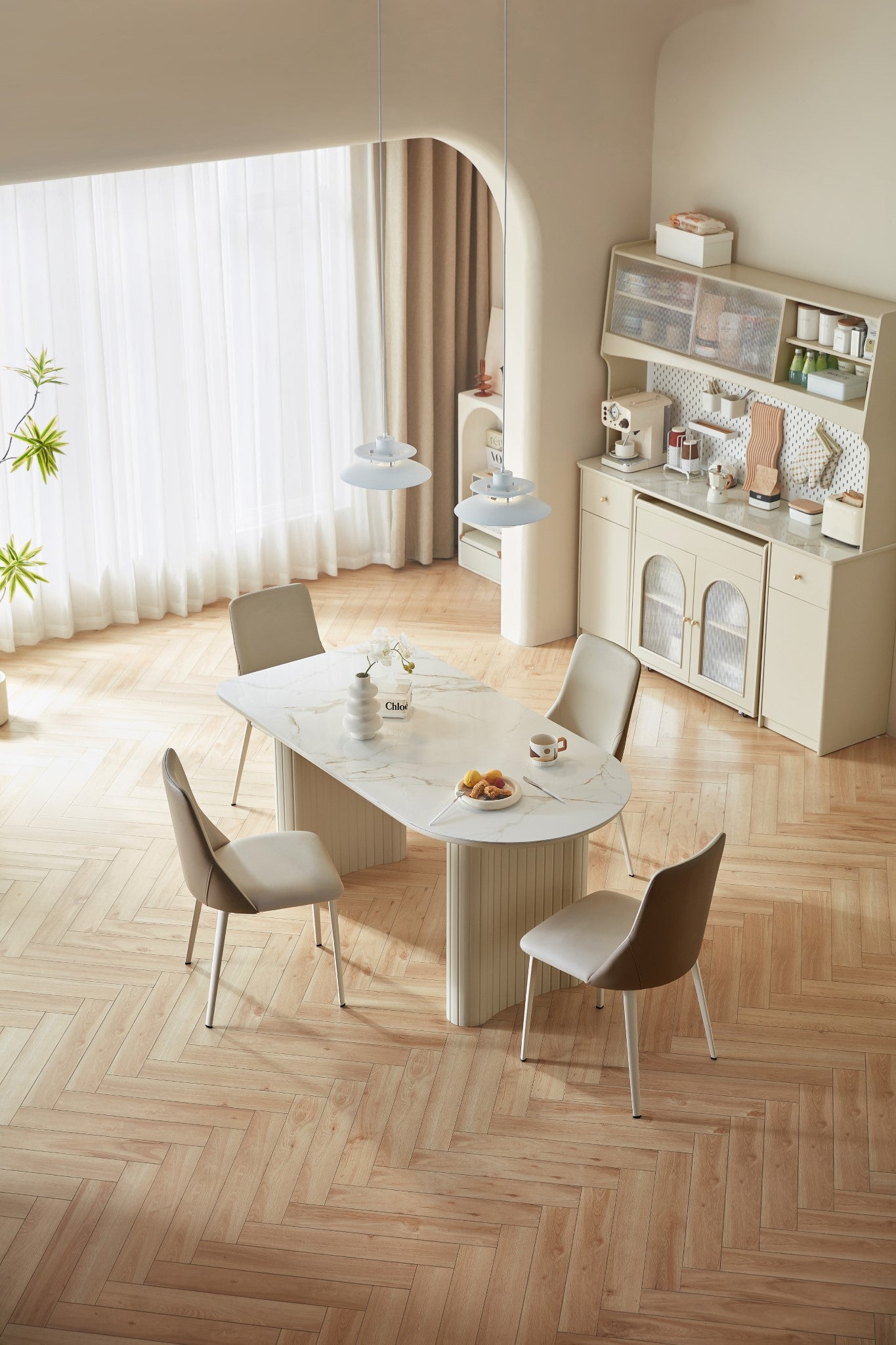 Syntra Dining Table