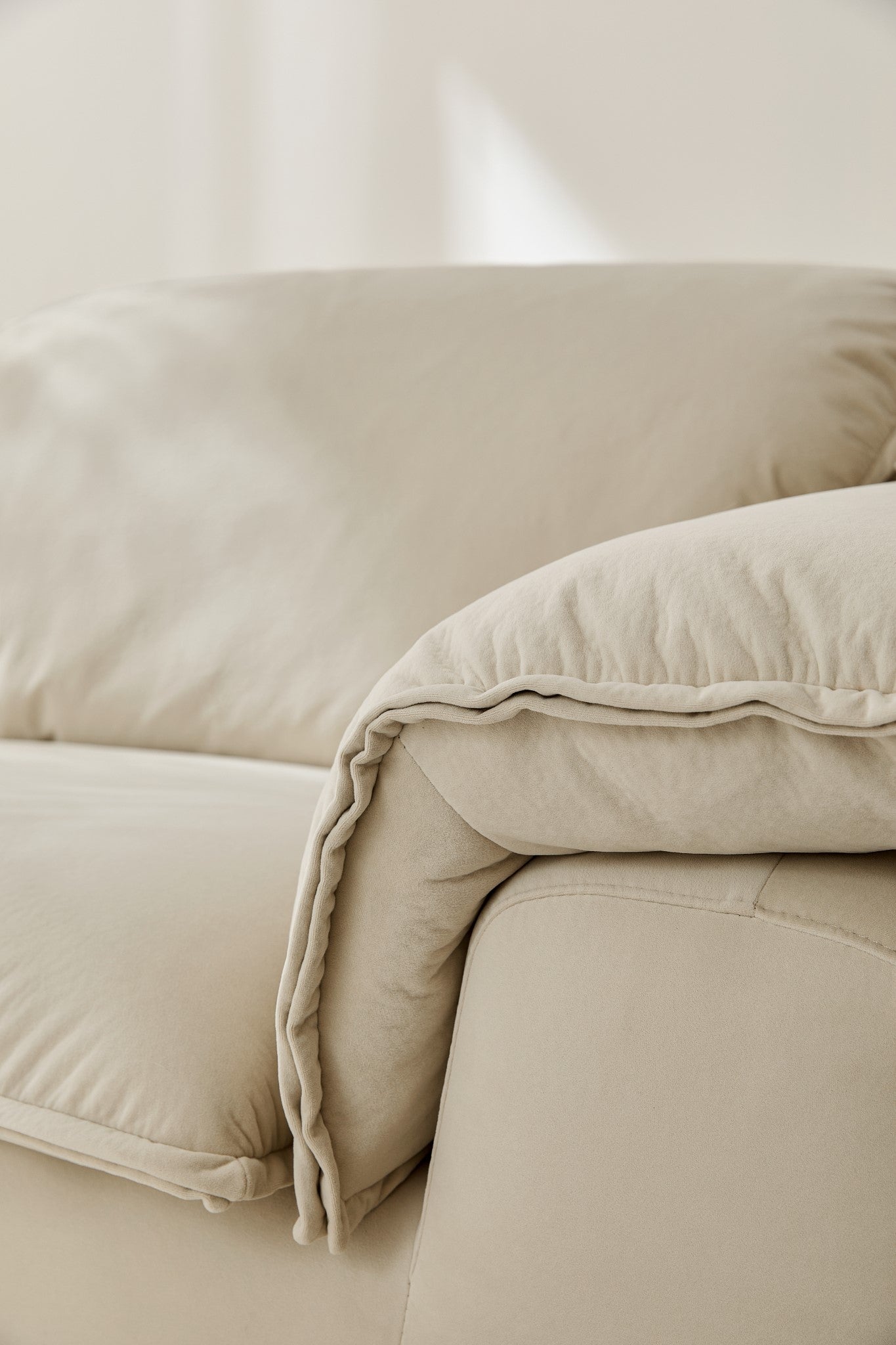 Somnus Sofa