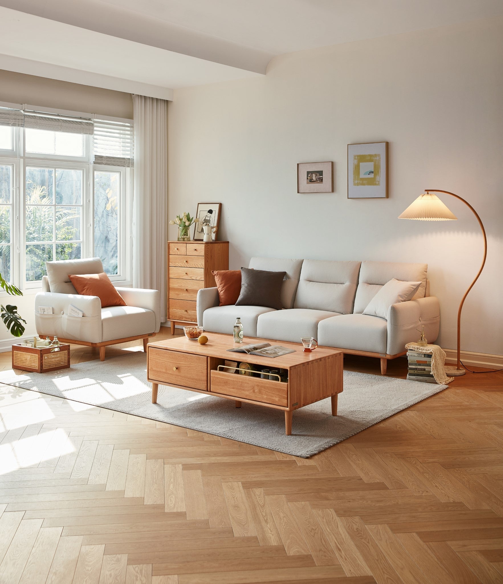 Tara Armchair